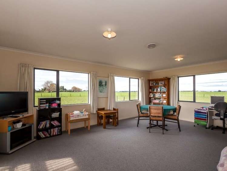 361 Whales Line Marton_9