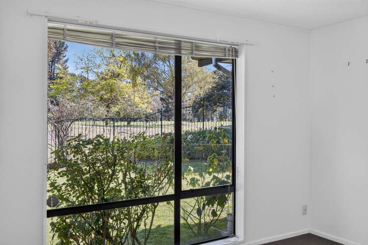 2/245 Wainoni Road Avondale_14