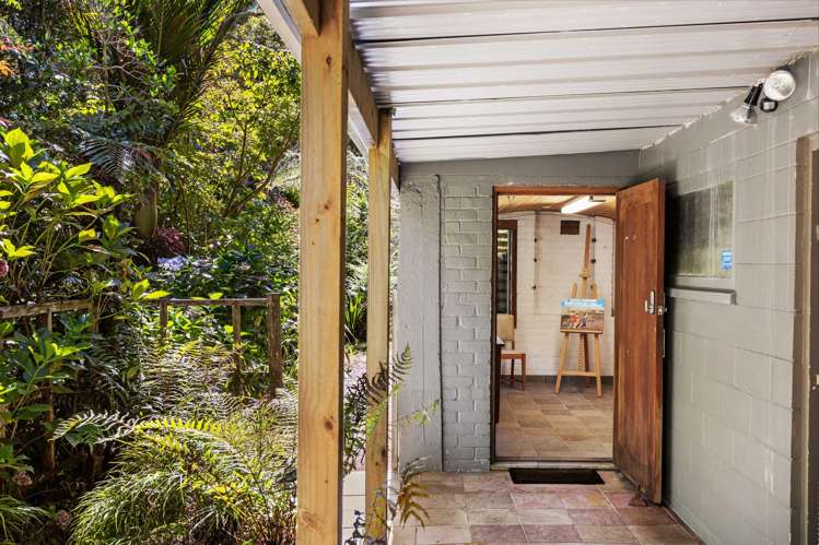 2 Tawari Road Henderson Valley_25