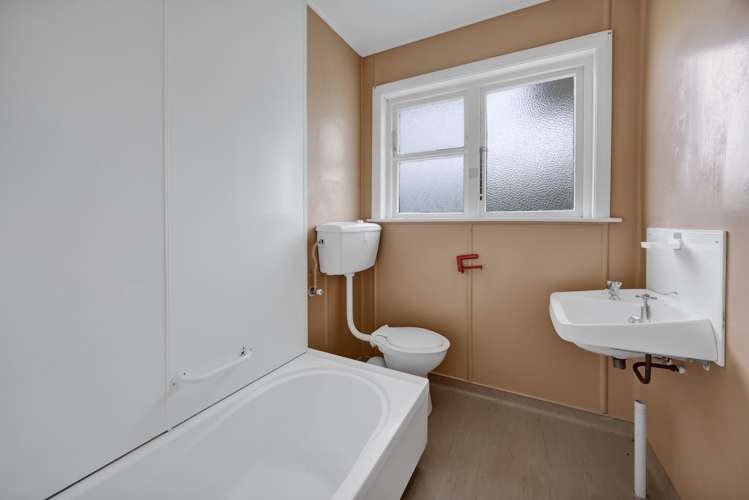 51-53 Wrantage Street Westown_24