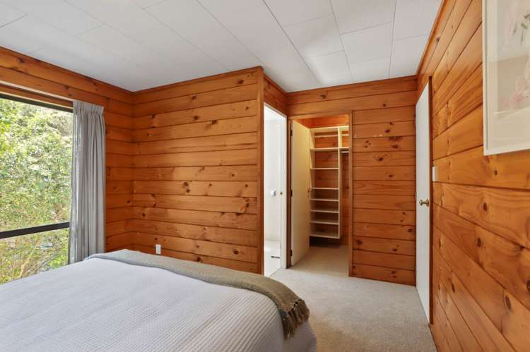 2/613a Glenfield Road Totara Vale_15