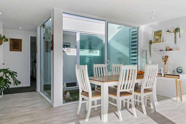 15 Magnolia Rise Waipahihi_3