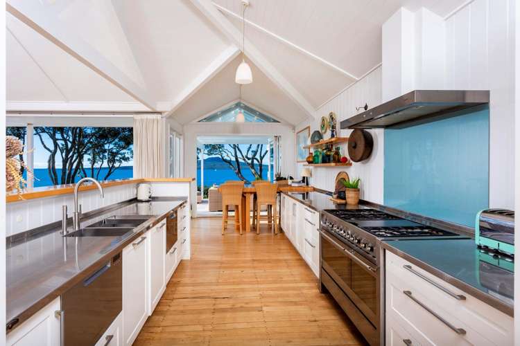 24 Hamana Street Narrow Neck_20