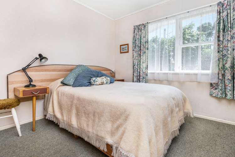 4 Riverhills Avenue Pakuranga Heights_12