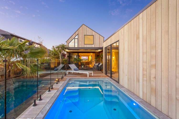 27 Beachville Road Redcliffs_16