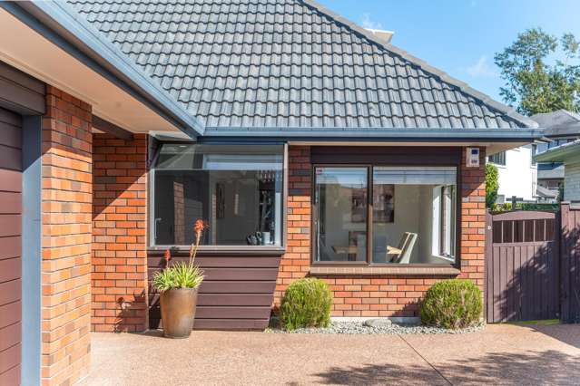 Greenlane Townhouse Gold!