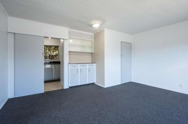 2/107 Parkers Road_1