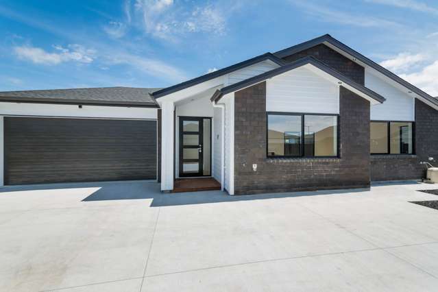 73 Waiwai Drive Wainui_1