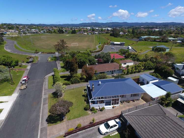 31 Essex Street Te Atatu South_14