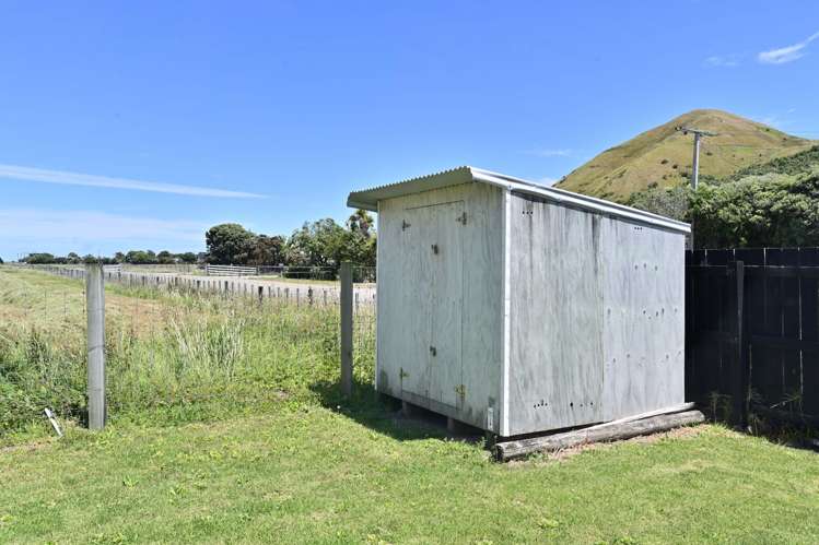 12A Weld Street Māhia Beach_14