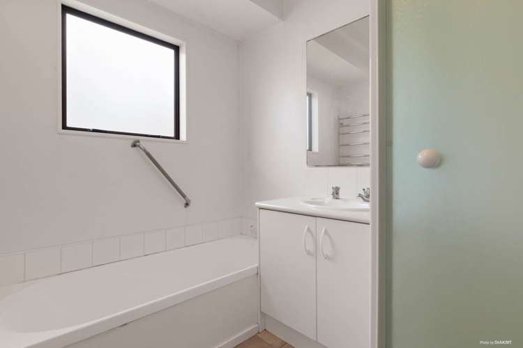 3/42 Kaiwaka Road Waiuku_11