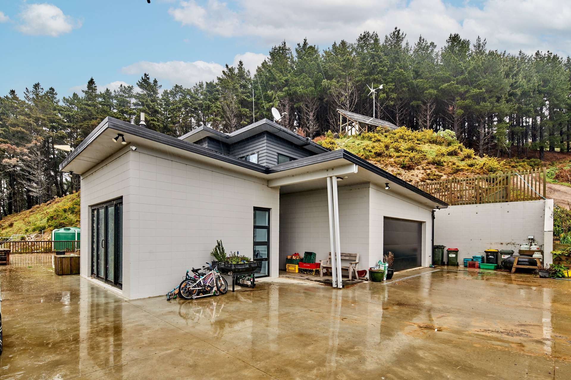 751 Makara Road Makara_0