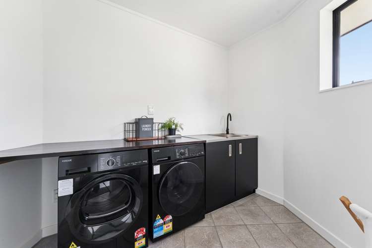 21 Springtime Crescent Stanmore Bay_12