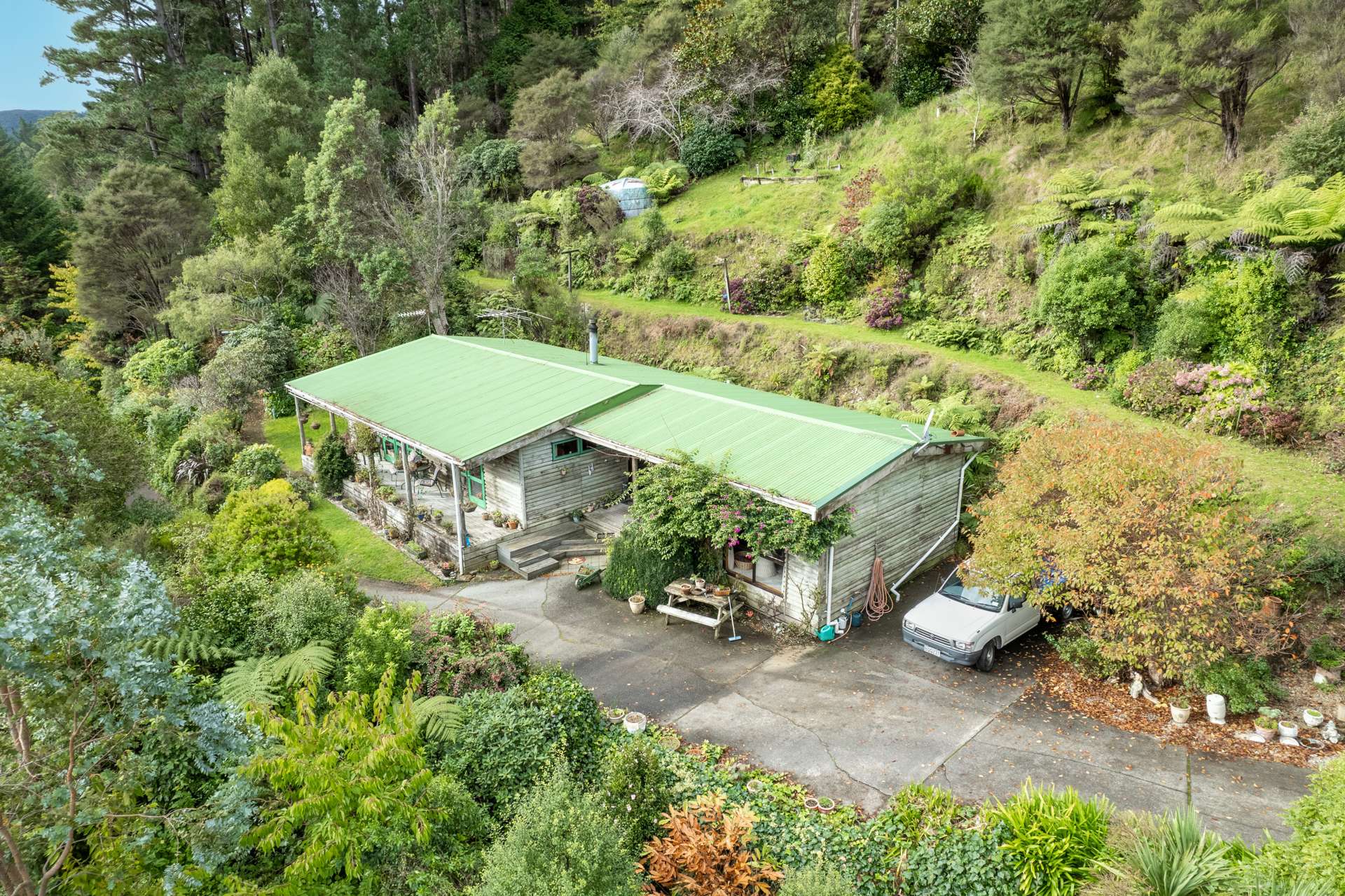 298 Moores Valley Road Wainuiomata_0