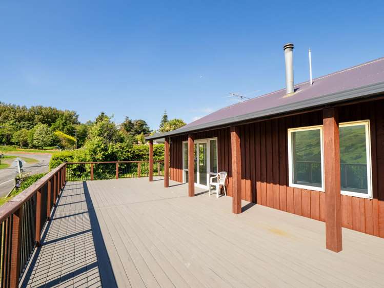 2 Ngaio Grove Robinsons Bay_6