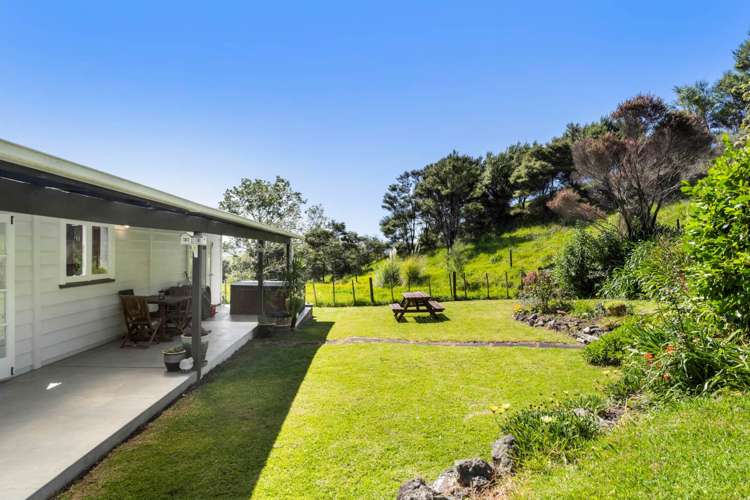 96 Kaipara Coast Highway Helensville_22