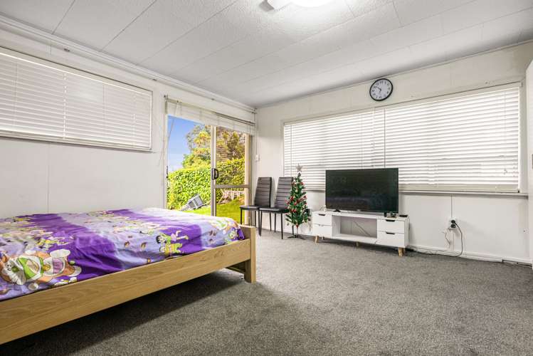 36 Gill Avenue Te Atatu Peninsula_12