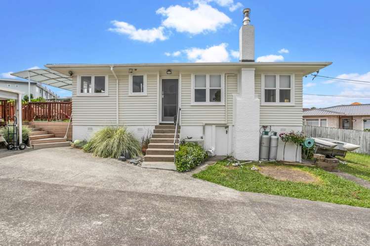 13 Sheehan Road Te Atatu South_1