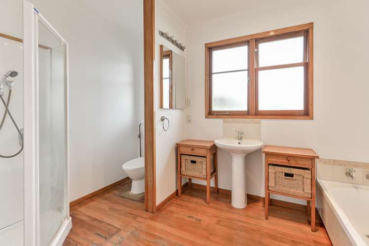 704 Matai Street Raureka_8