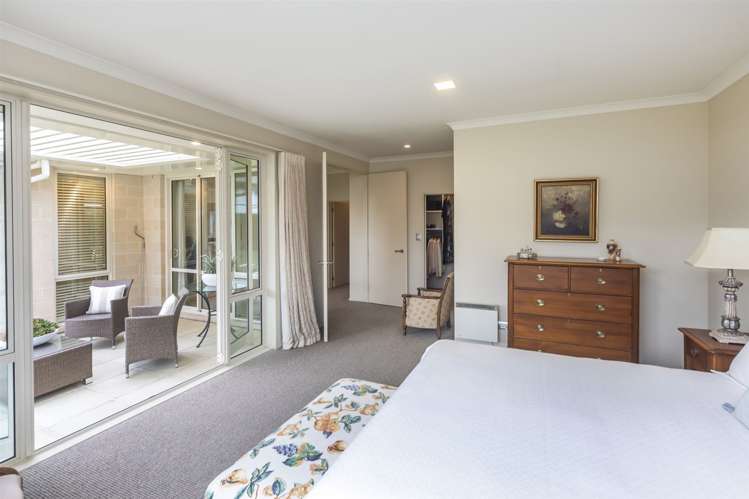 30 Applefield Court Northwood_13