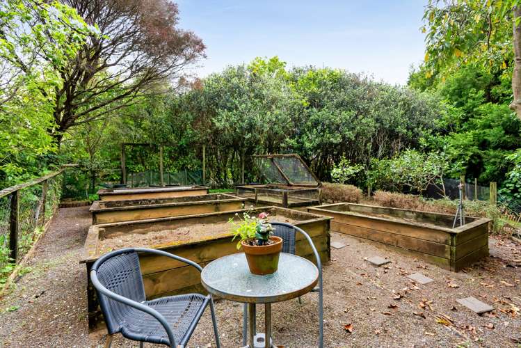 26 Shelter Grove Frankleigh Park_26