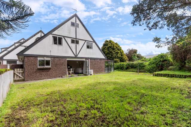 70s Charm Meets Modern Potential