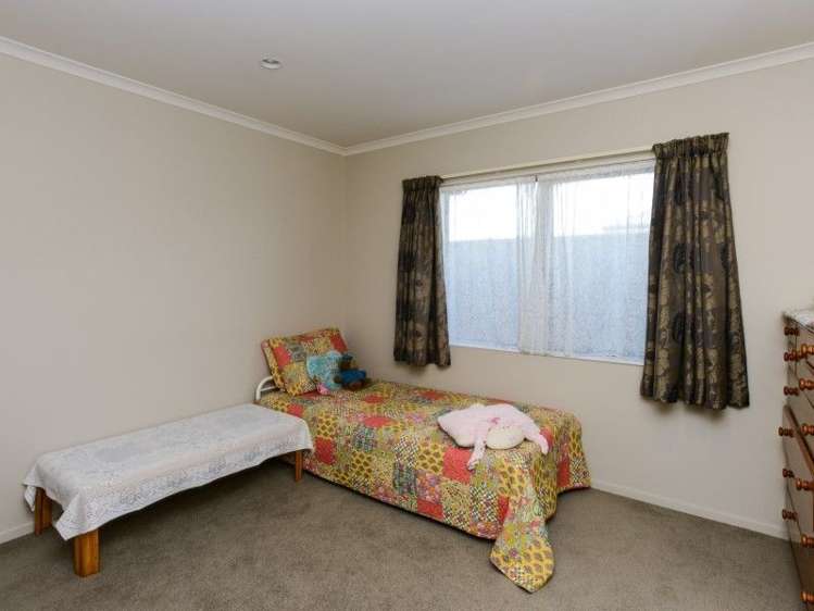 4 Keryn Place Frimley_12