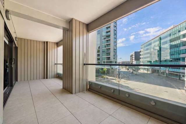 205/47 Beach Road City Centre_3