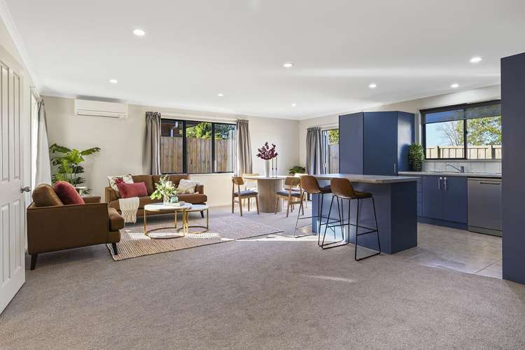 13 Bishopsworth Way Huntington_5