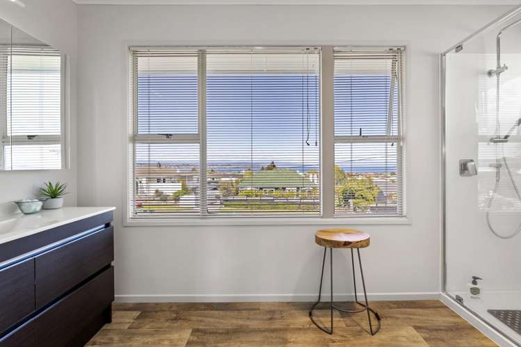 12 Wheretia Street Central_23