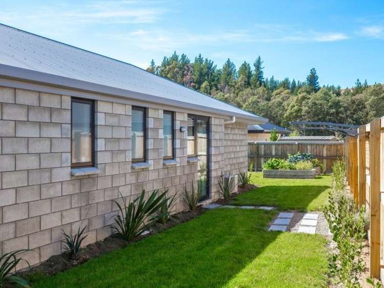 8 Payne Place Witherlea_16