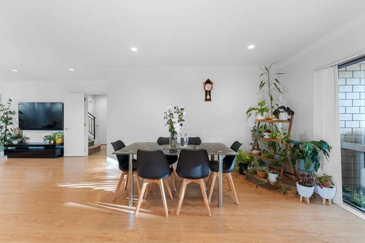 8 Scotsmoor Drive Wattle Downs_5