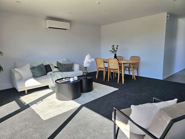 1 Malaga Crescent Harewood_3