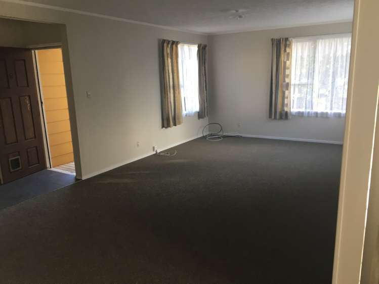 8 Smedley Street Manurewa_13