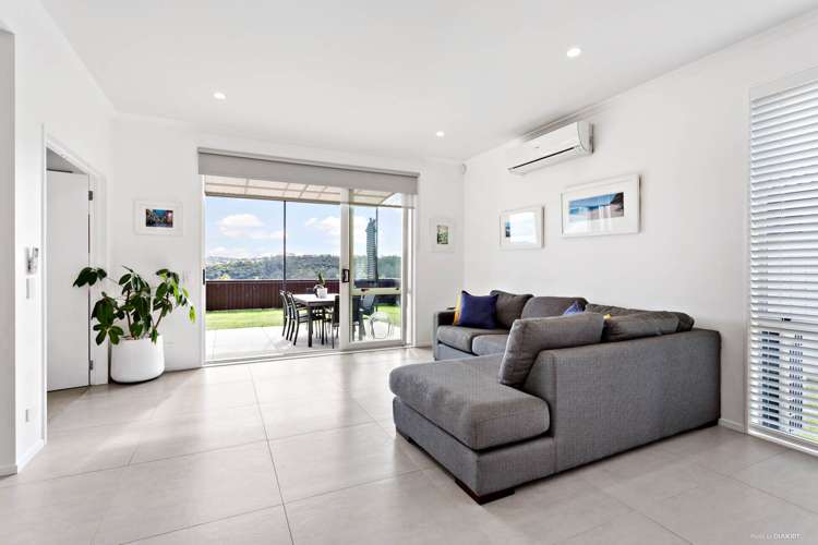 99 Mackay Drive Greenhithe_2