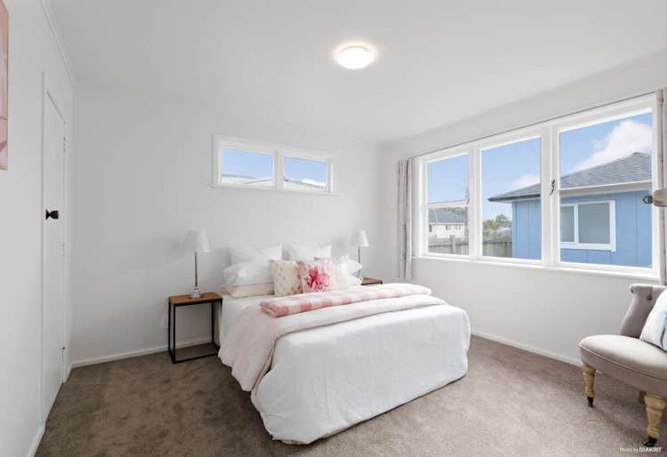 18 Ivon Road Otara_5