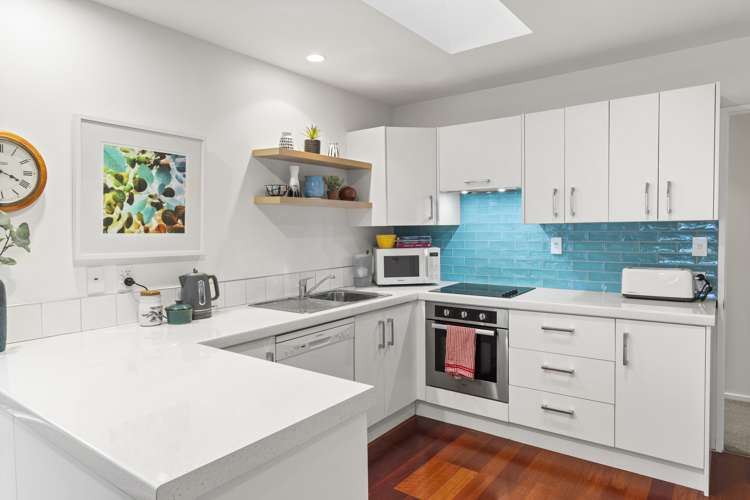 1692b Cust Road Cust_8