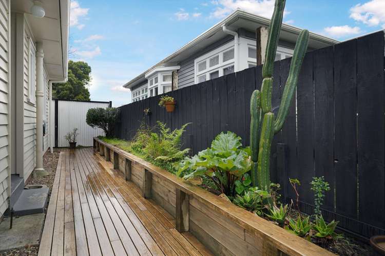 2 Riserra Drive Ranui_18