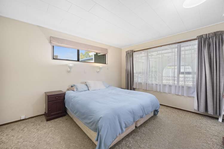 165 Chatham Road Flaxmere_9