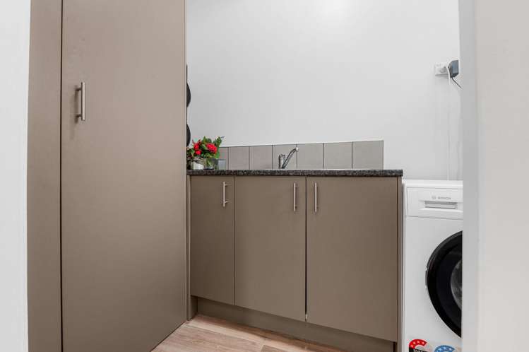 112 Galloway Street Hamilton East_14