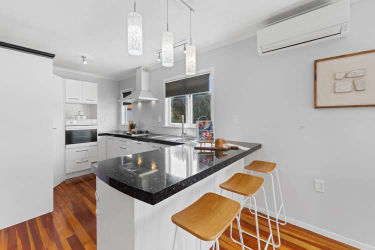 16 Kenmore Street Westown_2