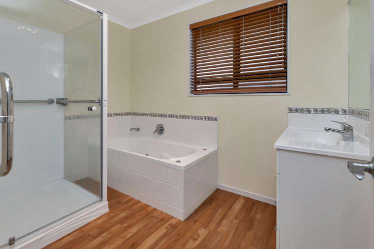 7 Kihi Place Ruakaka_19