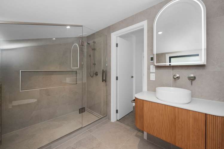 4/97 Cook Street Howick_31