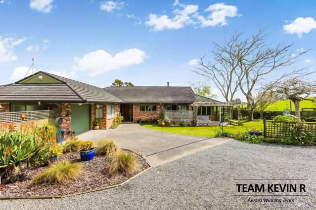 TRANQUIL LIVING NEAR PUKEKOHE