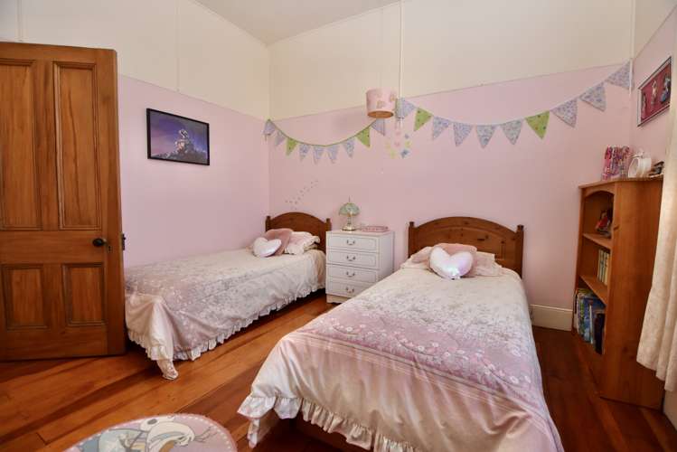 2 Clifton Avenue Carterton_11