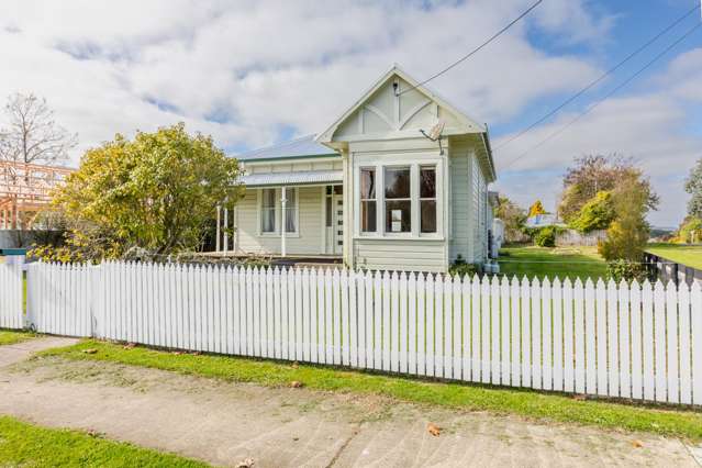Charming 1910s–1920s home with potential