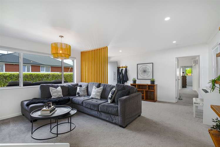 126 Huntsbury Avenue Huntsbury_10