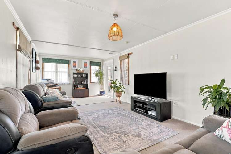 2 Ngaire Street_4