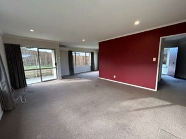 1 Logan Grove Feilding_3