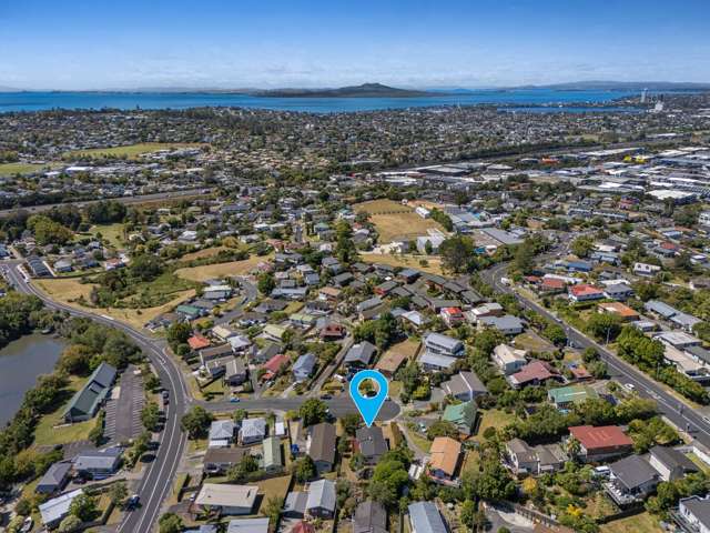 5 Camilla Grove Totara Vale_2